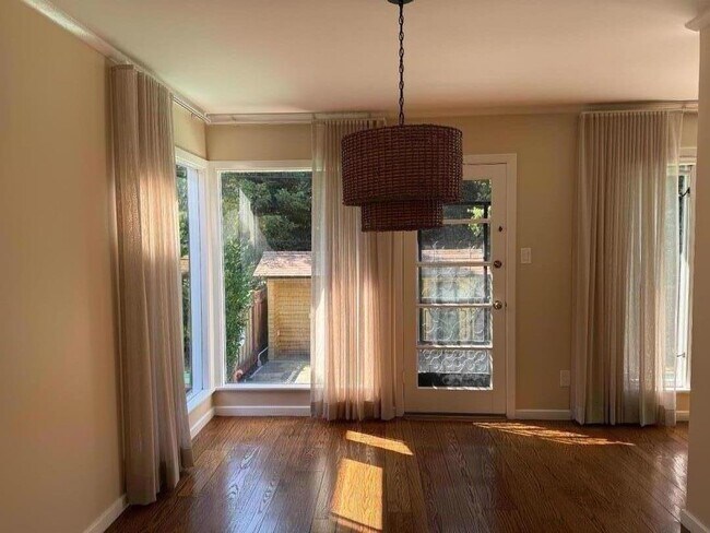 Photo - 1508 Davis Dr