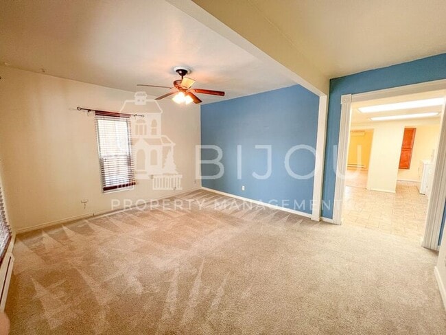 Photo - 523 E Kiowa St