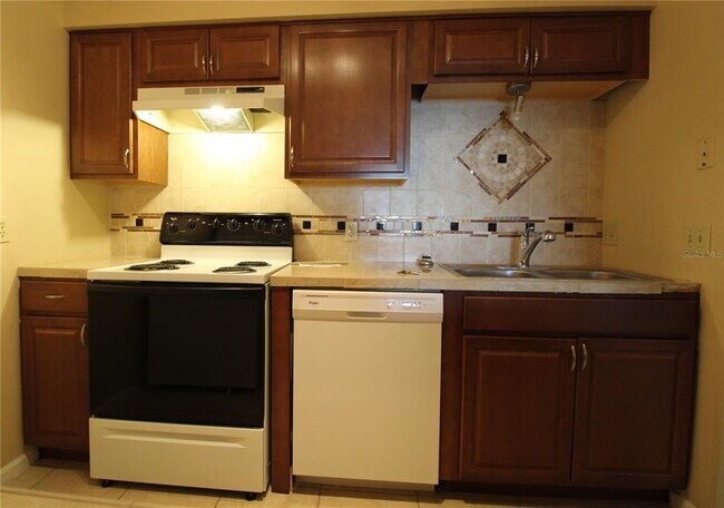 Photo - 5509 Fountain Lake Cir Unidad C205