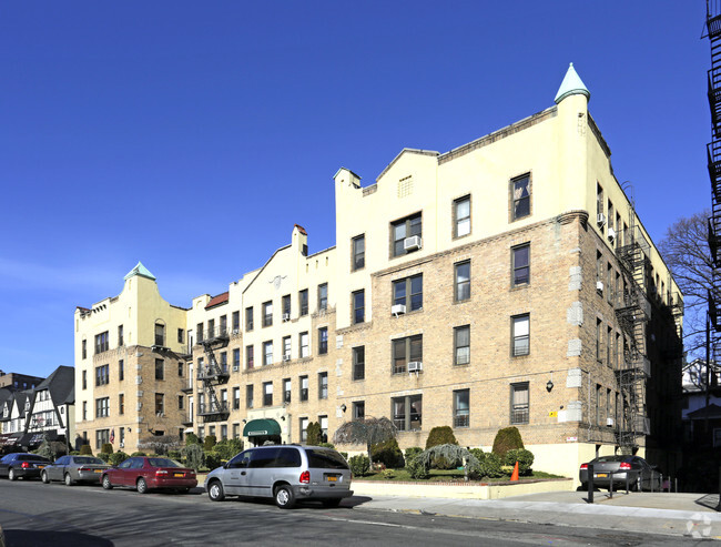 Building Photo - 119-21 Metropolitan Avenue Rental