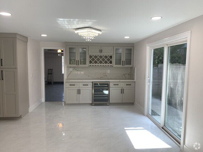 Building Photo - Fully Remodeled Rental in Anaheim