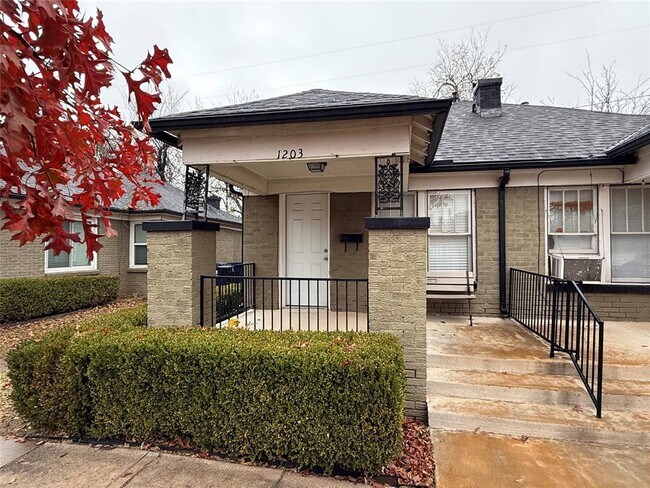 Photo - 1203 Military Ct