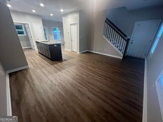 Photo - 1551 Bostwick Rd