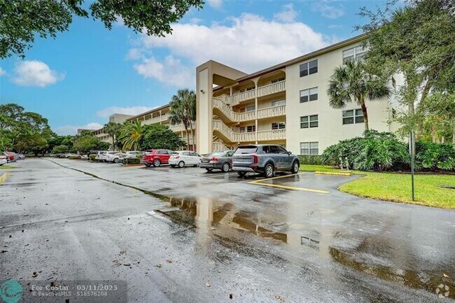 Building Photo - 2102 Lucaya Bend Unit D2 Rental
