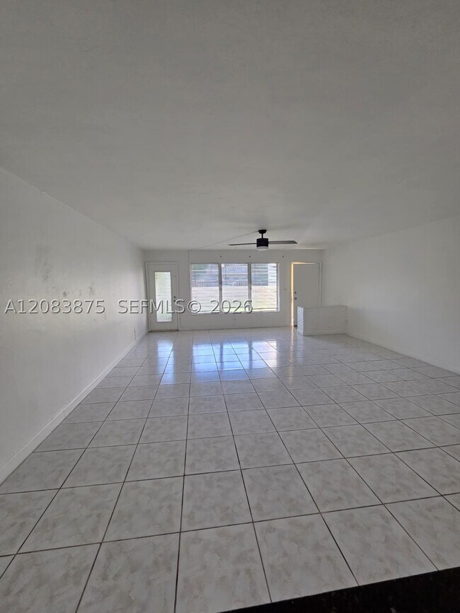 Photo - 1885 NE 121st St Unit 8