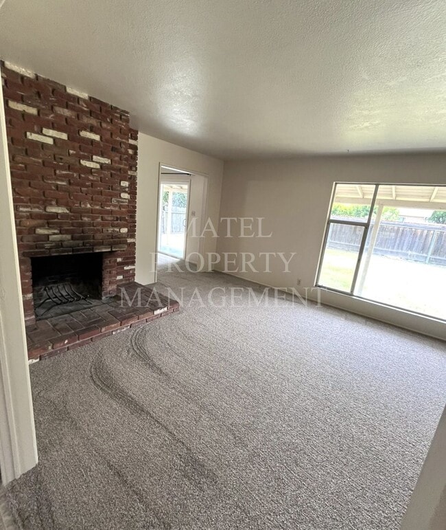 Photo - No Deposit