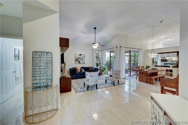 Photo - 8171 Hampton Wood Dr