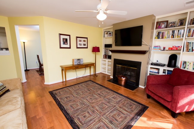 Photo - 13116 Shadyside Ln