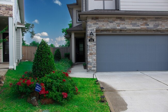 Photo - 206 Fulton Station Dr