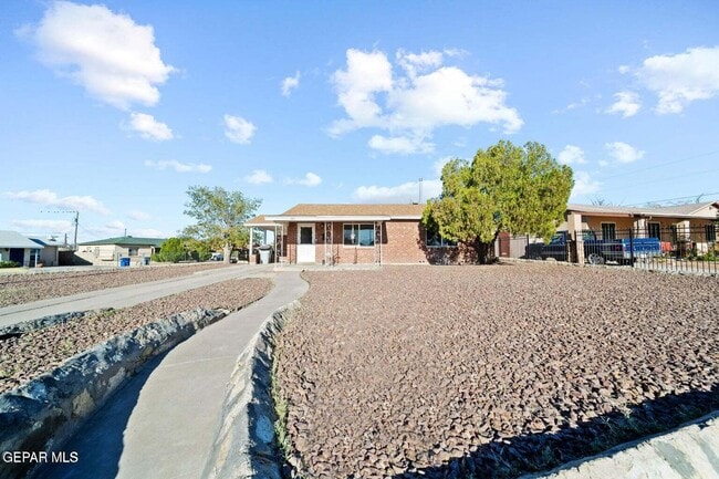 Building Photo - 801 Burgess Dr Rental