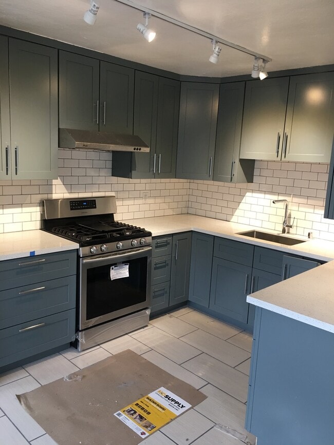 Estufa de gas - 1482 Innes Avenue