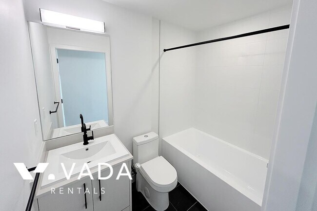 Photo - 3068 Kingsway Unité 1