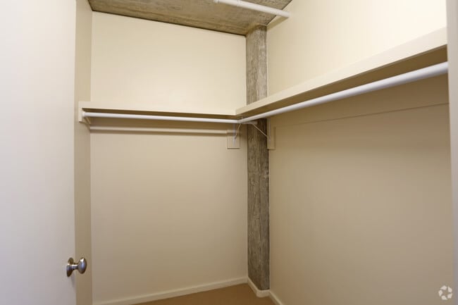 Photo - 2121 SE Belmont