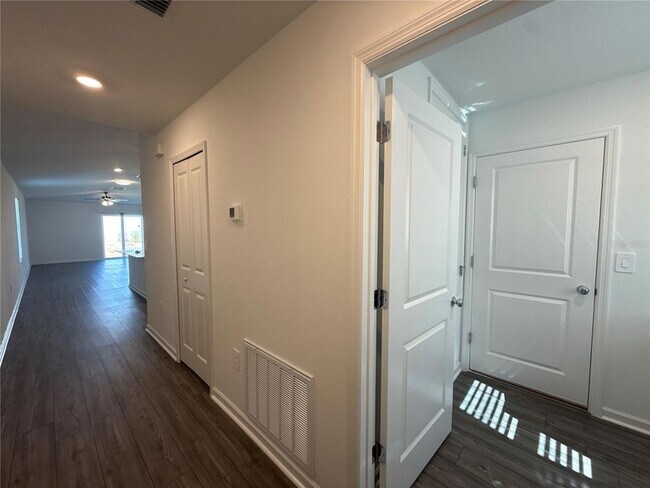 Photo - 3081 NE 38th Ln