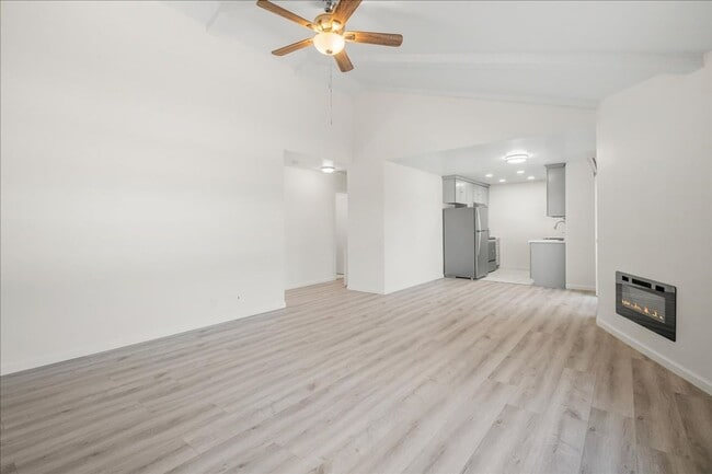 Photo - 10315 Alpine Dr Unit (3)