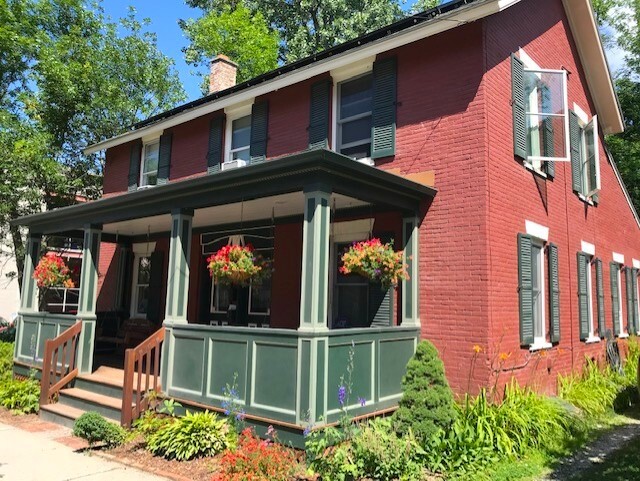 Red Brick duplex - 58 Maple St Unit 58 Maple St.