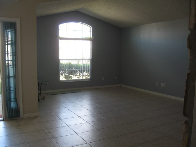 Photo - Beautiful 3/2 with a pool