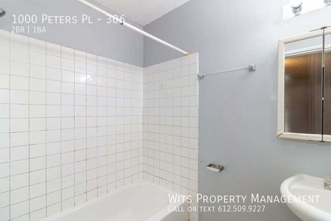 Photo - 1000 Peters Pl Unit 306