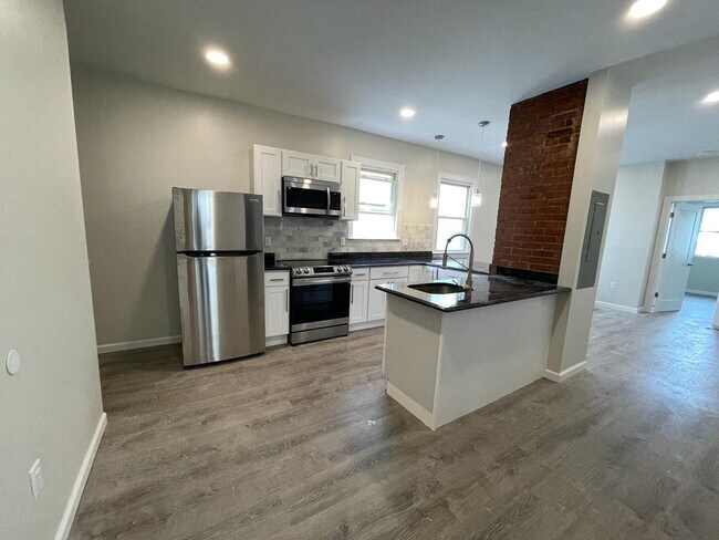 Photo - 44 Henry St Unit 2