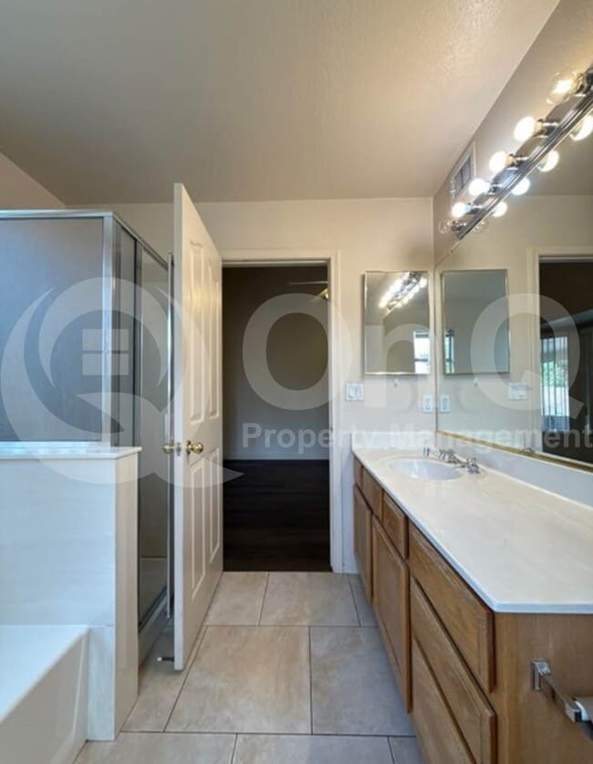 Photo - 1380 W Maria Ln