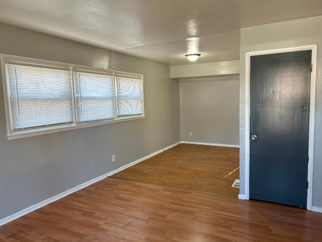 Photo - 352 Shepley Dr