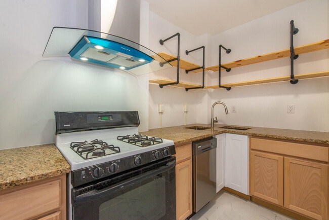 Kitchen - 246 Main St Unit Apt #1