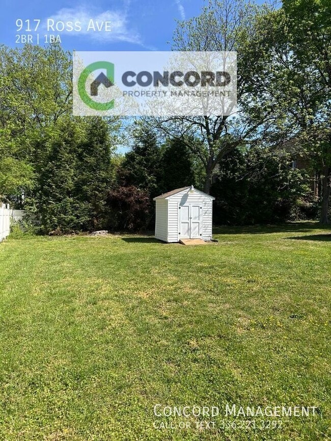 Photo - 917 Ross Ave