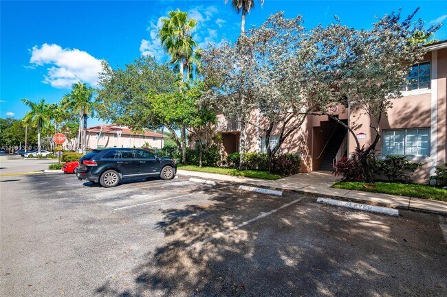 Photo - 3211 Sabal Palm Manor Unit 202