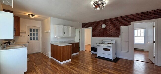 Photo - 14 Orient St Unit 2