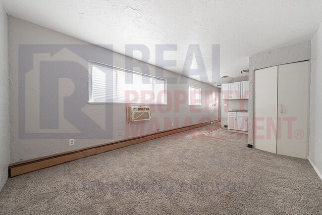 Photo - 3520 W 105th, Unidad #1