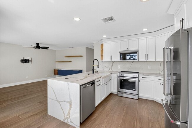 Photo - 7306 Spinnaker Bay Dr