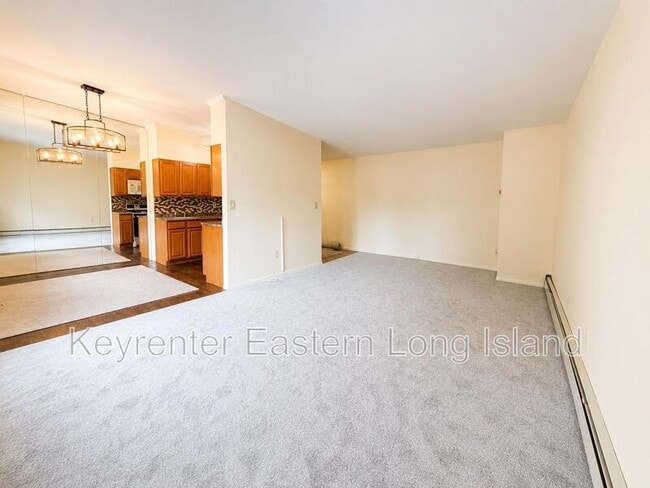 Photo - 265 N Newbridge Rd