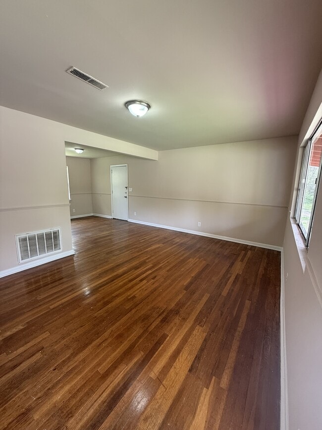 Photo - 1153 2nd St N