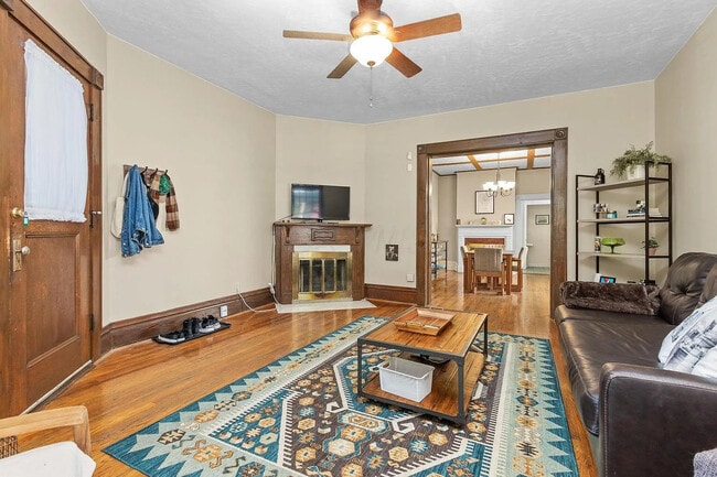 Photo - 829 Franklin Ave