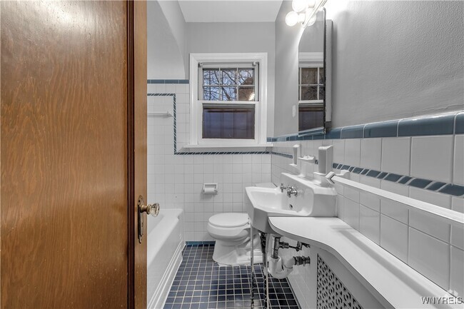 Building Photo - 949 Delaware Ave Rental