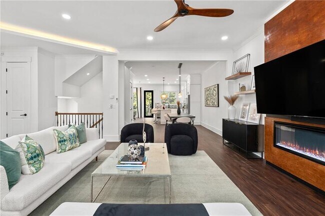 Photo - 173 Brush Creek Ct