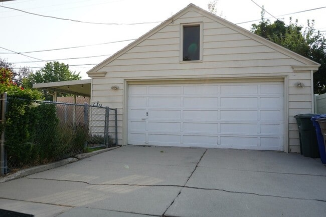 Photo - 2683 Glenmare St