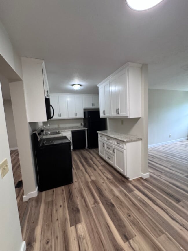 Photo - 135 Hunter Ave