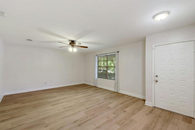 Photo - 2503 Star Grass Cir