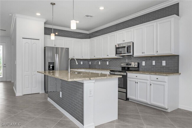 Photo - 19512 Deming Ln