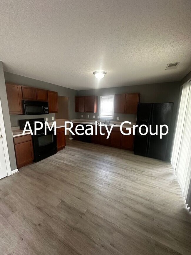 Photo - Clemson Road Convenient 4 Bedroom