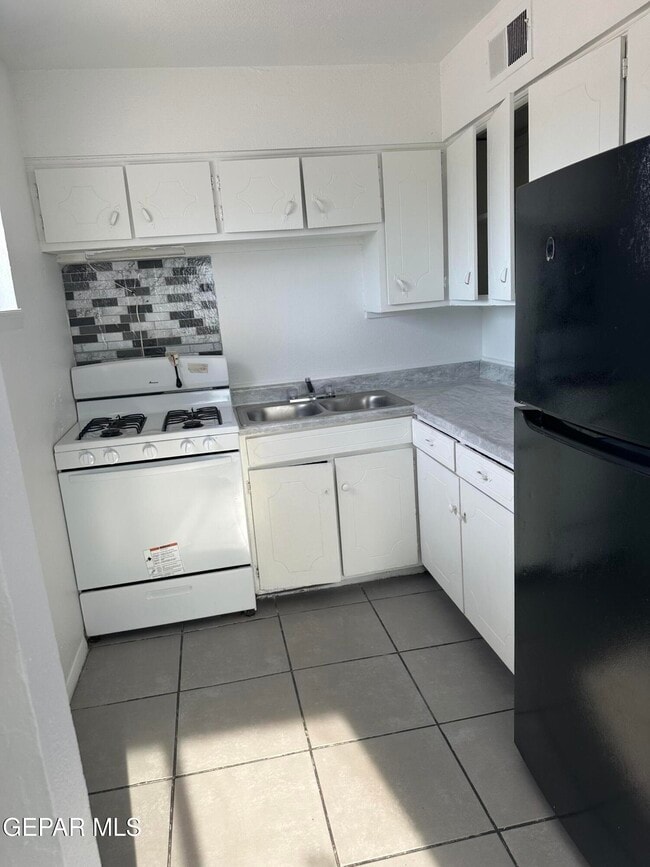 Photo - 7828 West Dr