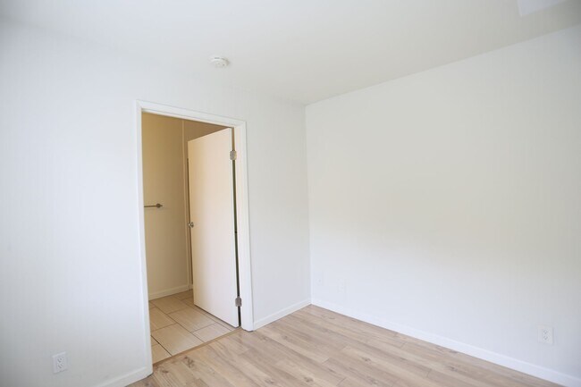 Photo - 301 Jayne Ave Unit 1