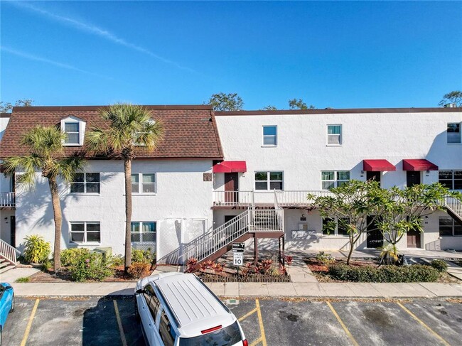 Building Photo - 9201 Tudor Dr Unit C212