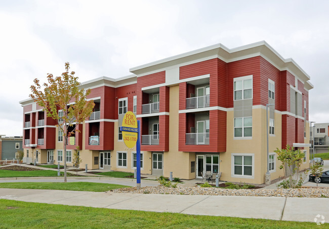 Fusion at 841 - Fusion at 841 Apartments