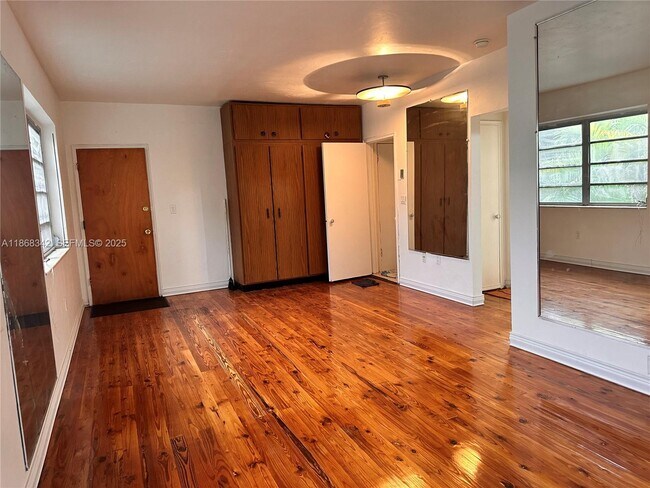 Photo - 4740 Pine Tree Dr Unit 20