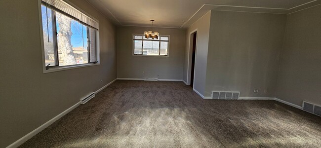 Photo - Beautiful Virginia Vale 4 Bedroom Split Level - New Paint, Carpet, Blinds - AVAILABLE NOW!