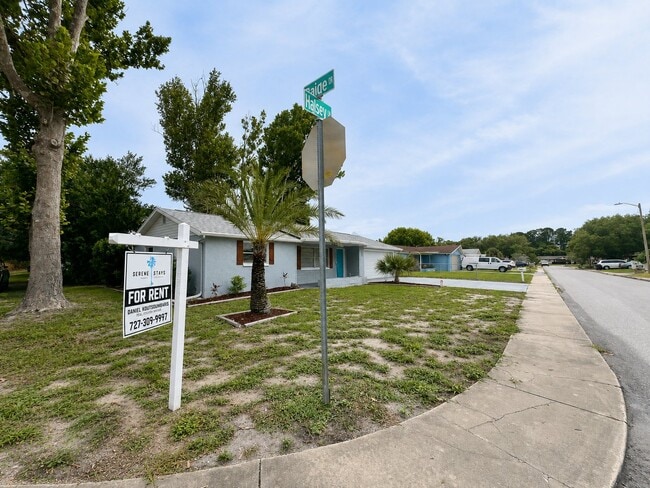 Photo - 7924 Halsey Dr