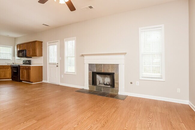 Photo - 880 Terrace Mill Dr