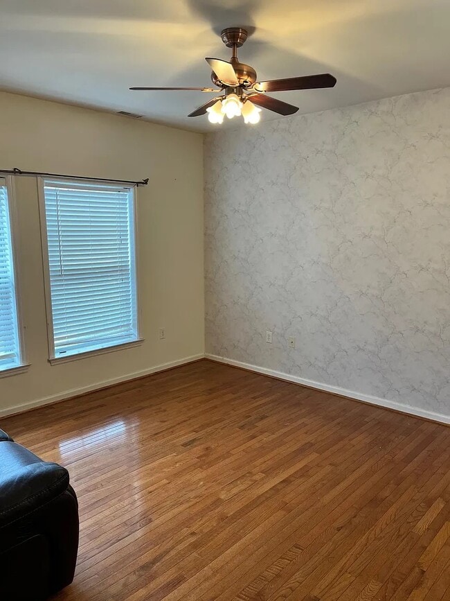 Photo - 4461 Riverview Ln
